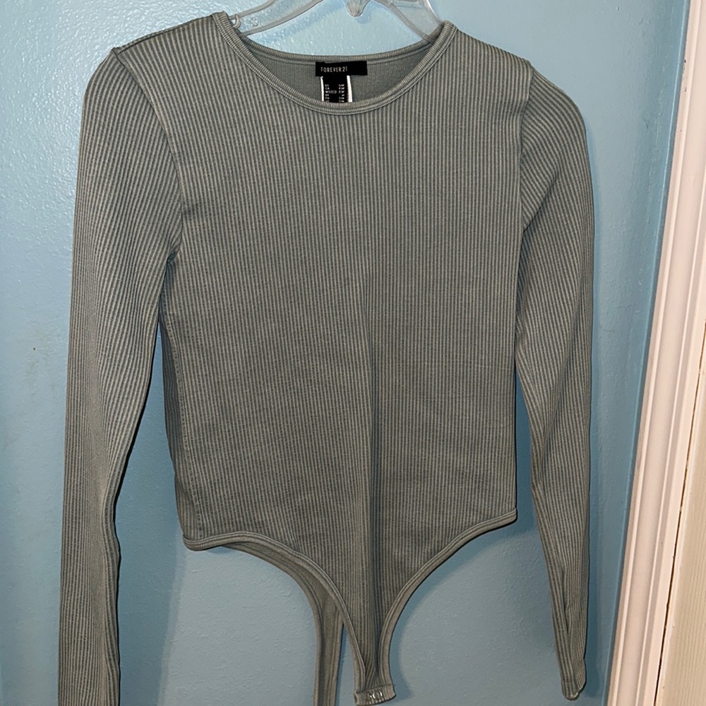 Forever 21 long sleeve onesie. High leg cut. Light green. Size S/M never worn